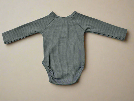 comfortable onesie for newborn