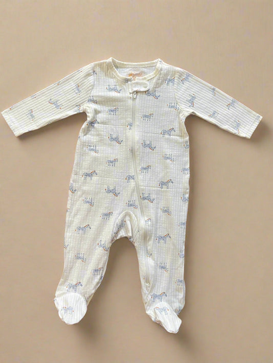 Carter's sleepsuit 