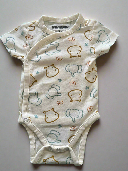 Off white half sleeve cotton onesie for newborn